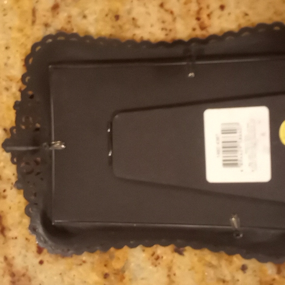 Buttercream Photo Frame - Picture 2 of 4